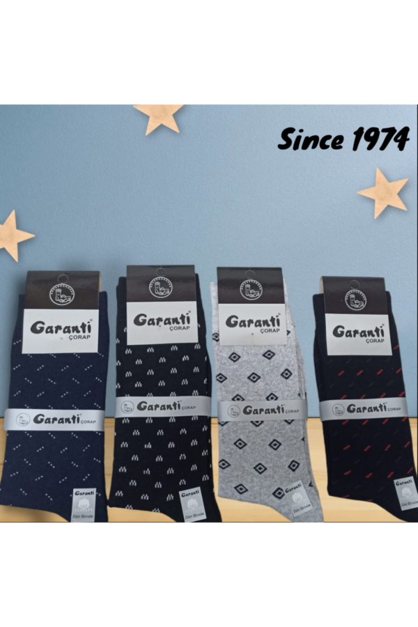 4 lü Minimal Desenli Erkek Soket Çorap